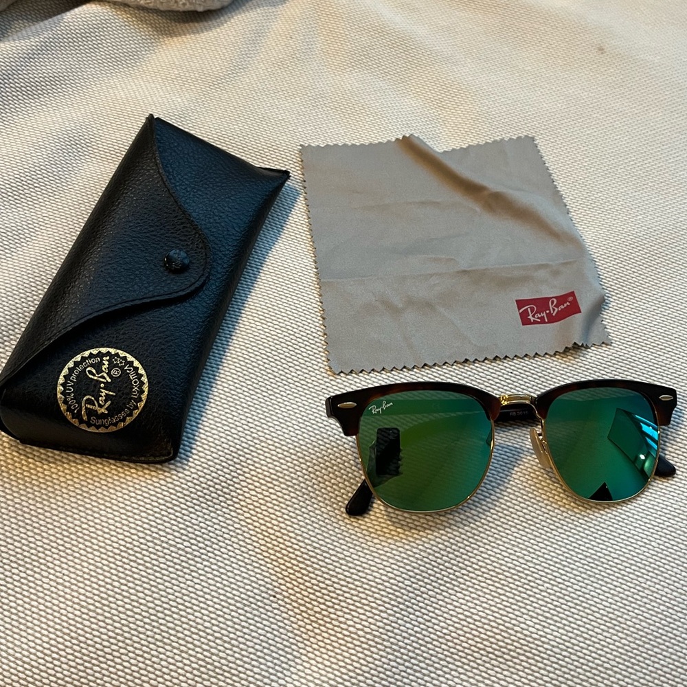 Ray-Ban Club Master